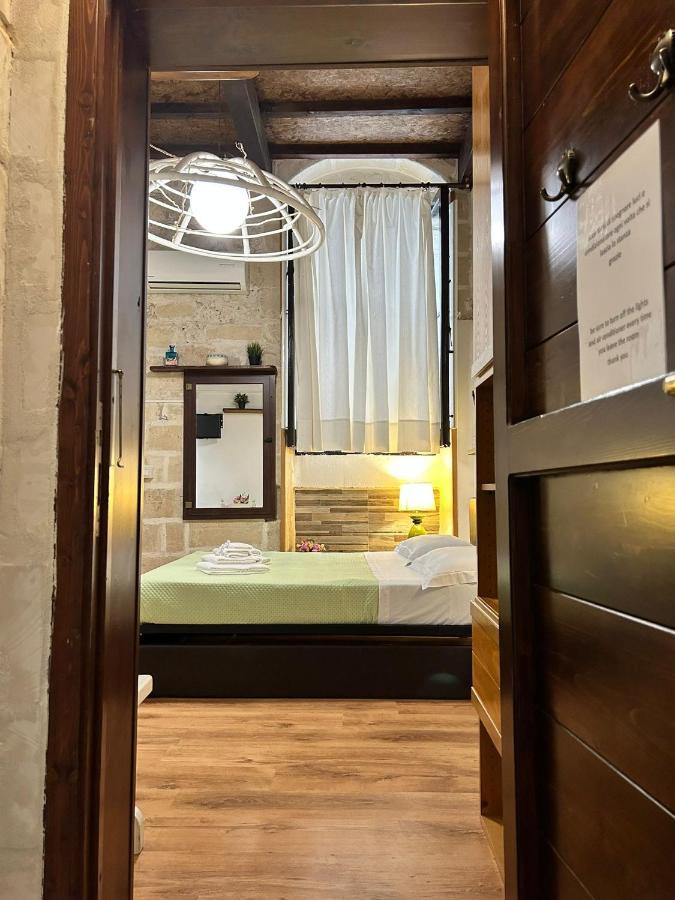 Palazzo Prioli Room Lecce Esterno foto