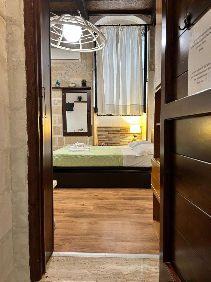 Palazzo Prioli Room Lecce Esterno foto