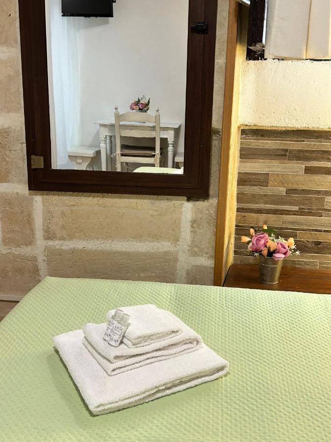 Palazzo Prioli Room Lecce Esterno foto